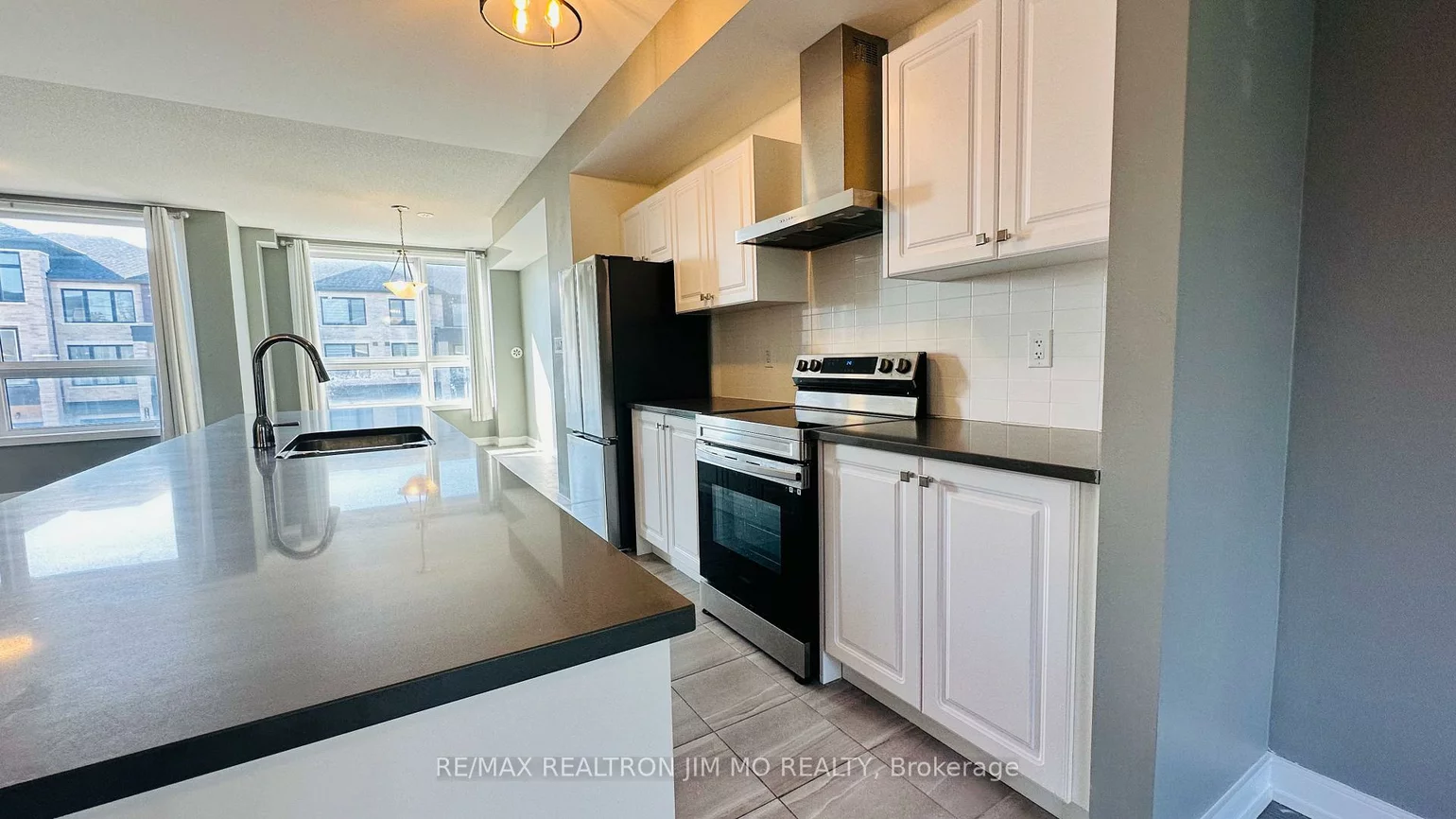 114, Blue Forest, Innis-Shore, Barrie