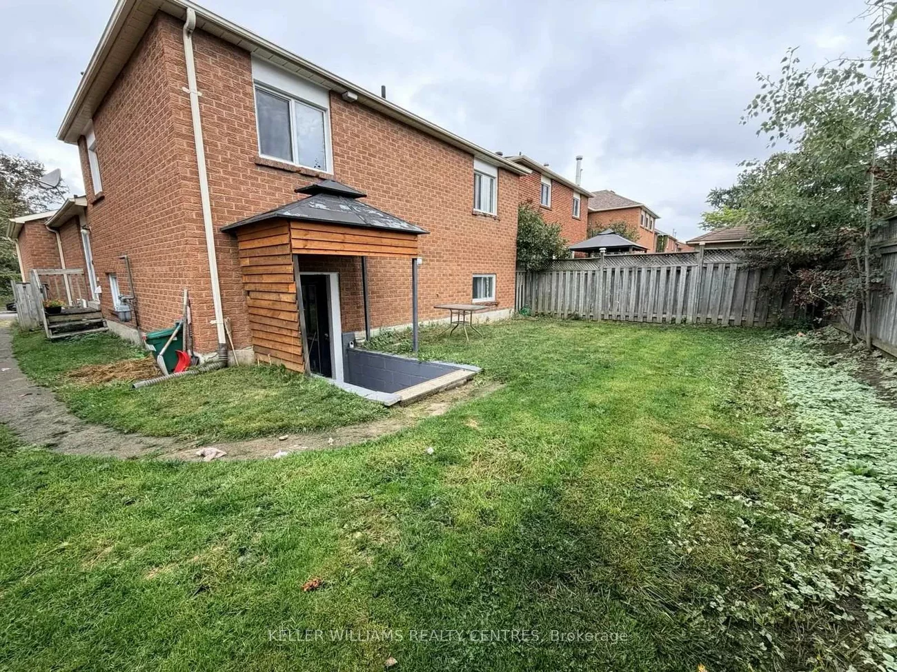 51, Mcdougall, West Bayfield, Barrie