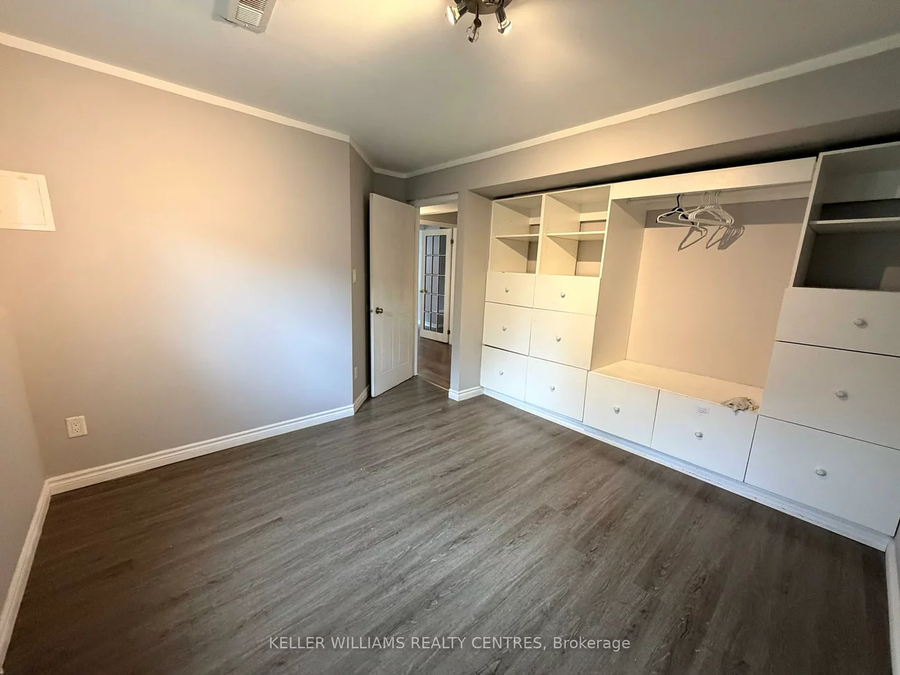 51, Mcdougall, West Bayfield, Barrie