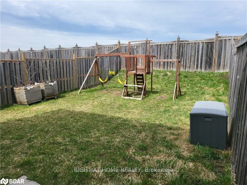 98, PEARCEY, West Bayfield, Barrie