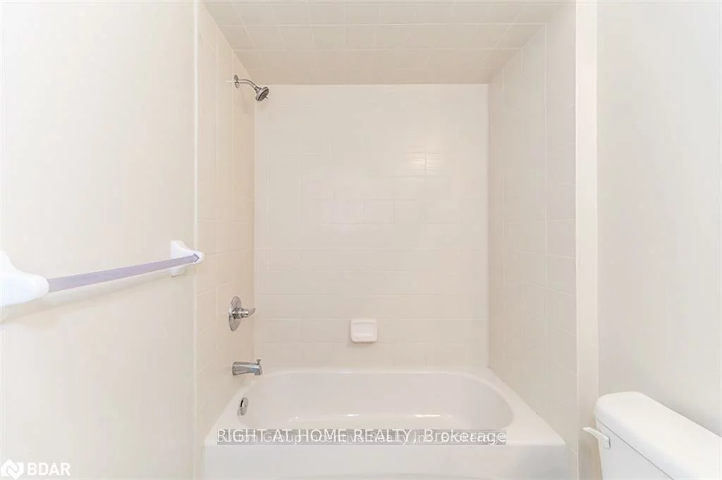 98, PEARCEY, West Bayfield, Barrie