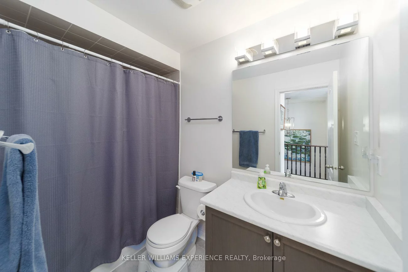 48, Snelgrove, West Bayfield, Barrie