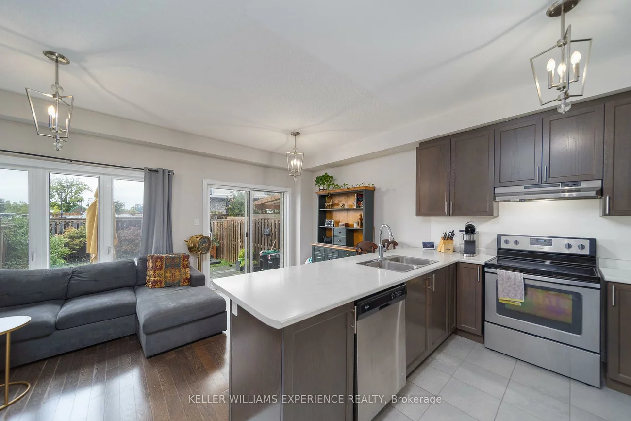 48, Snelgrove, West Bayfield, Barrie