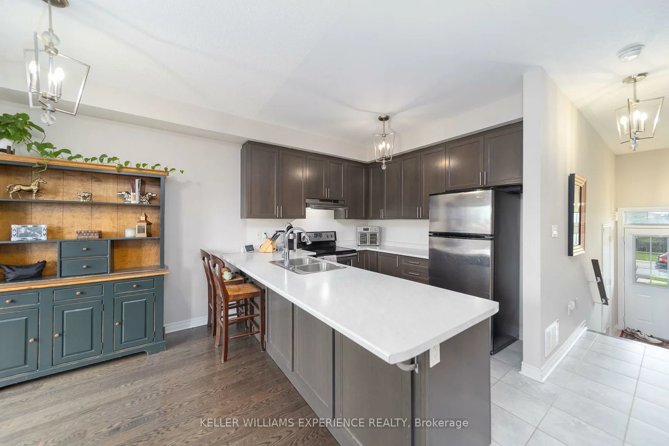 48, Snelgrove, West Bayfield, Barrie