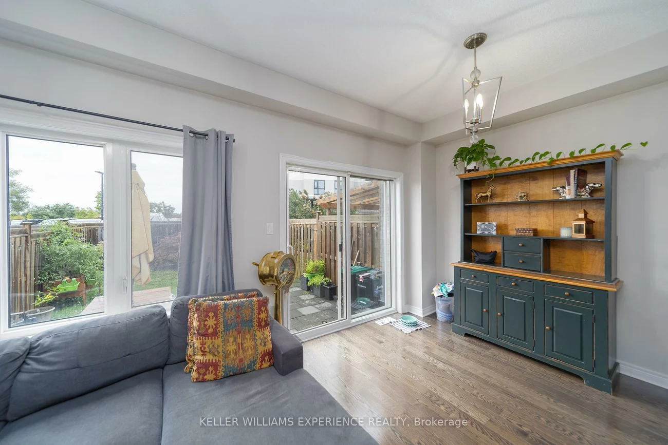 48, Snelgrove, West Bayfield, Barrie