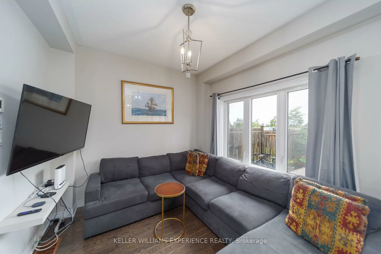 48, Snelgrove, West Bayfield, Barrie