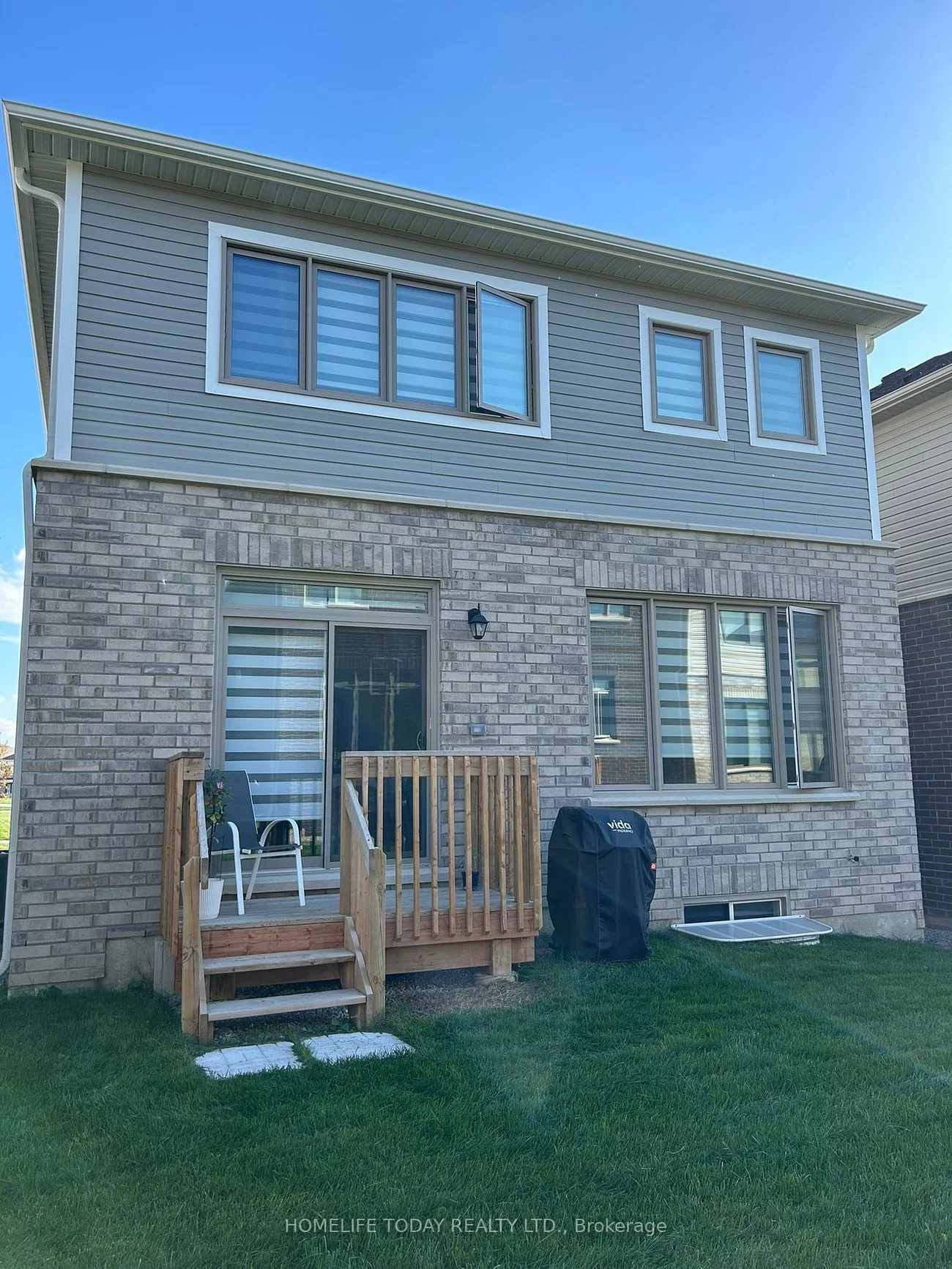 7, Phoenix, Painswick South, Barrie