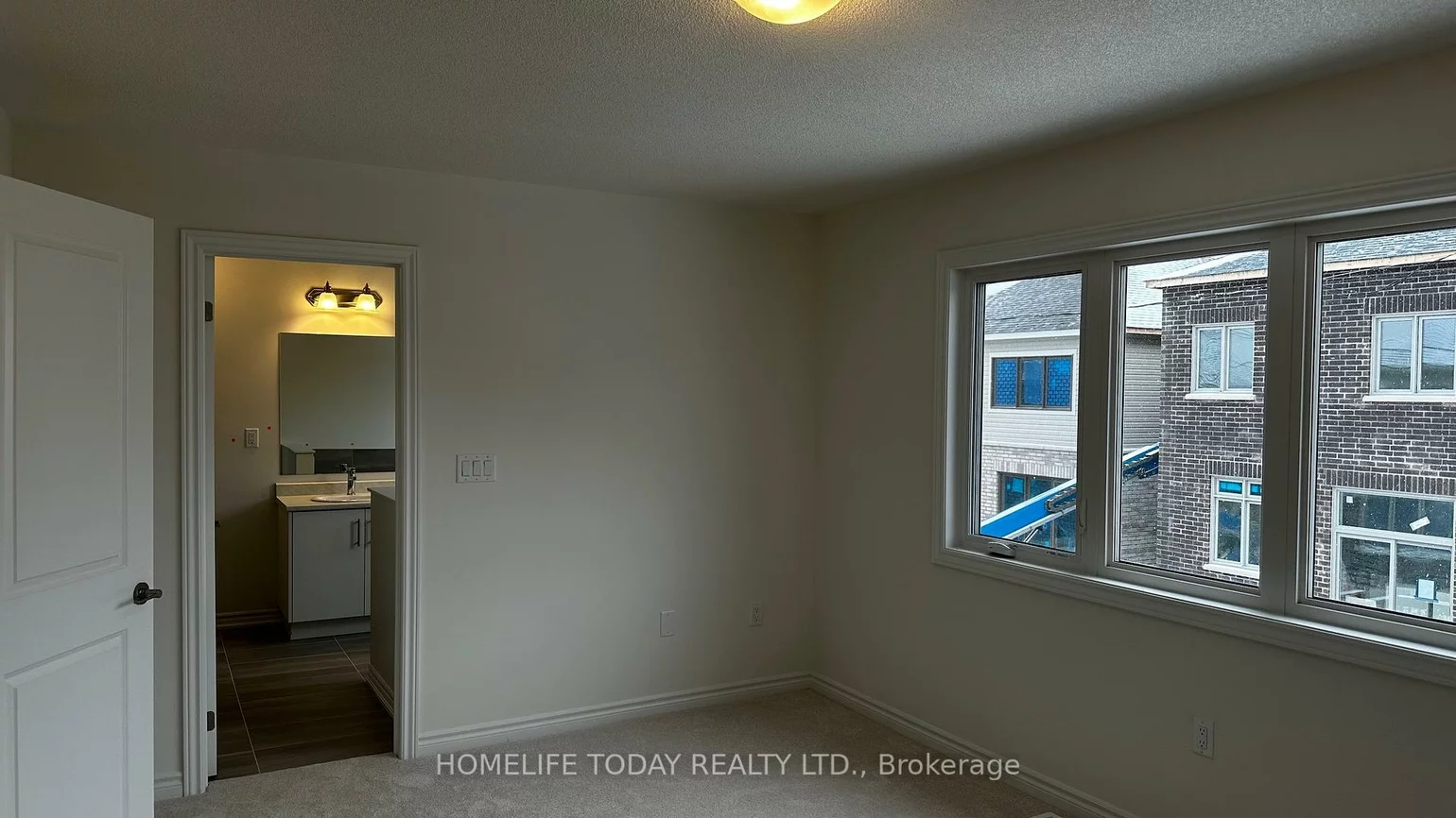 7, Phoenix, Painswick South, Barrie