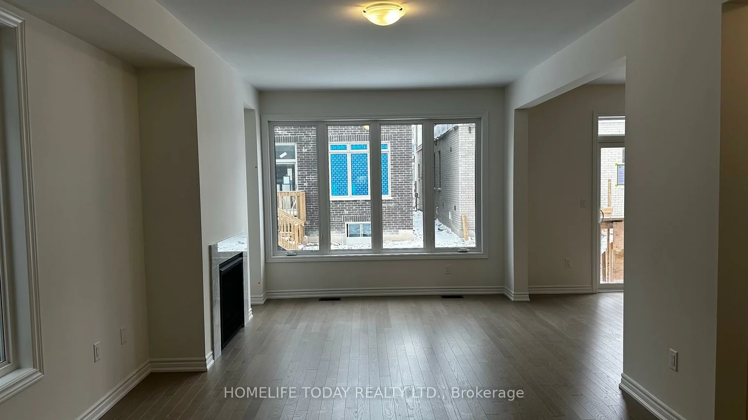 7, Phoenix, Painswick South, Barrie