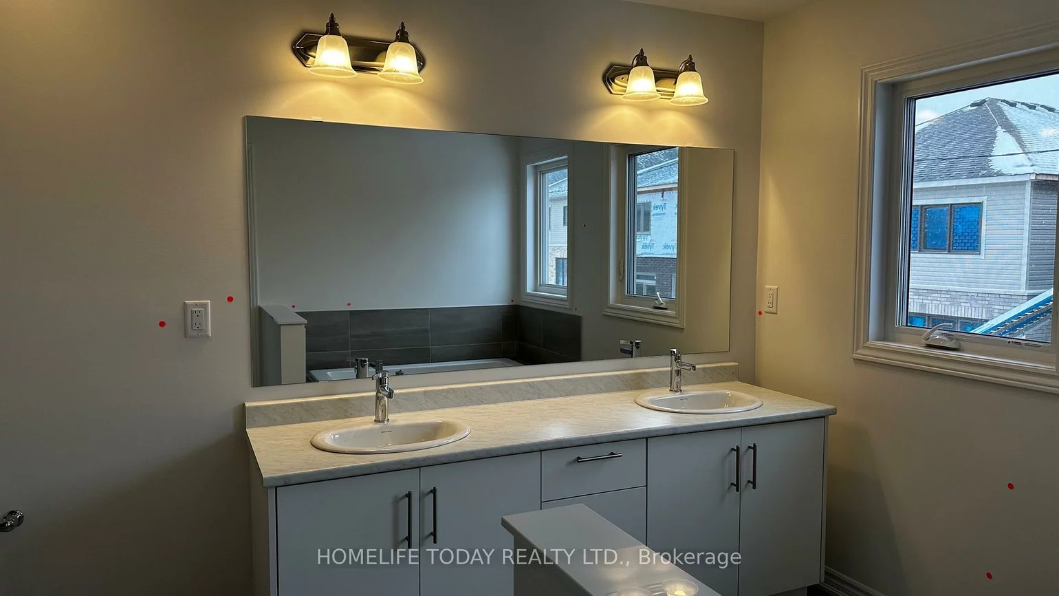 7, Phoenix, Painswick South, Barrie