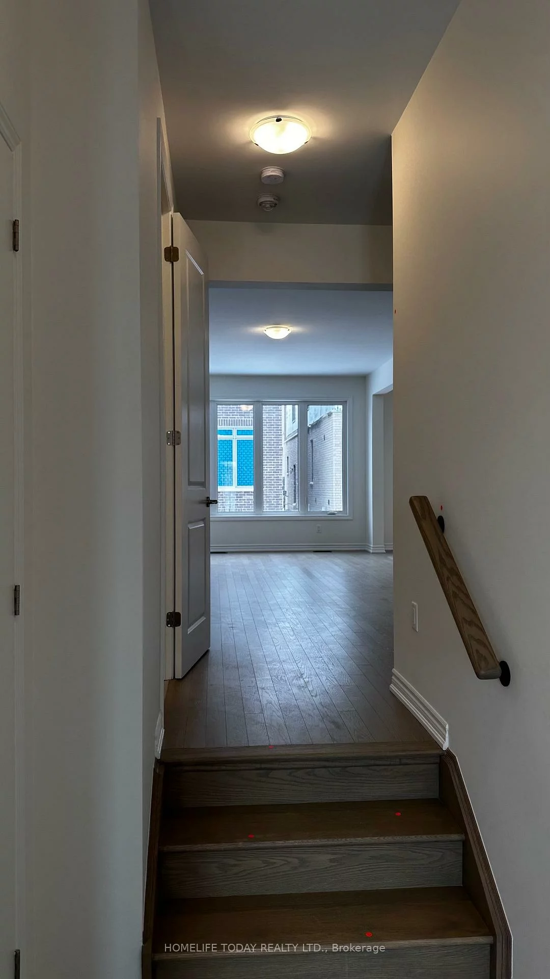 7, Phoenix, Painswick South, Barrie
