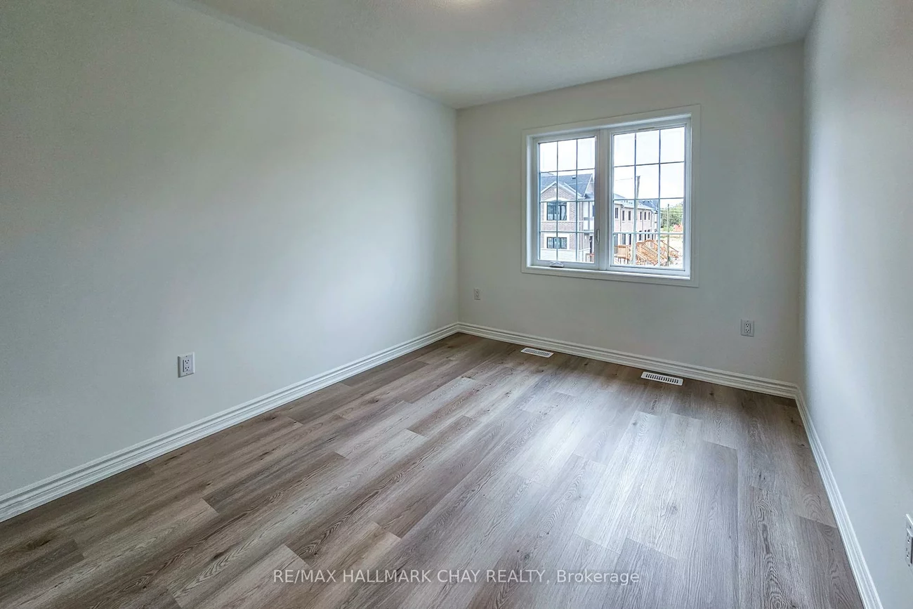 8, Vinewood, Rural Barrie Southeast, Barrie