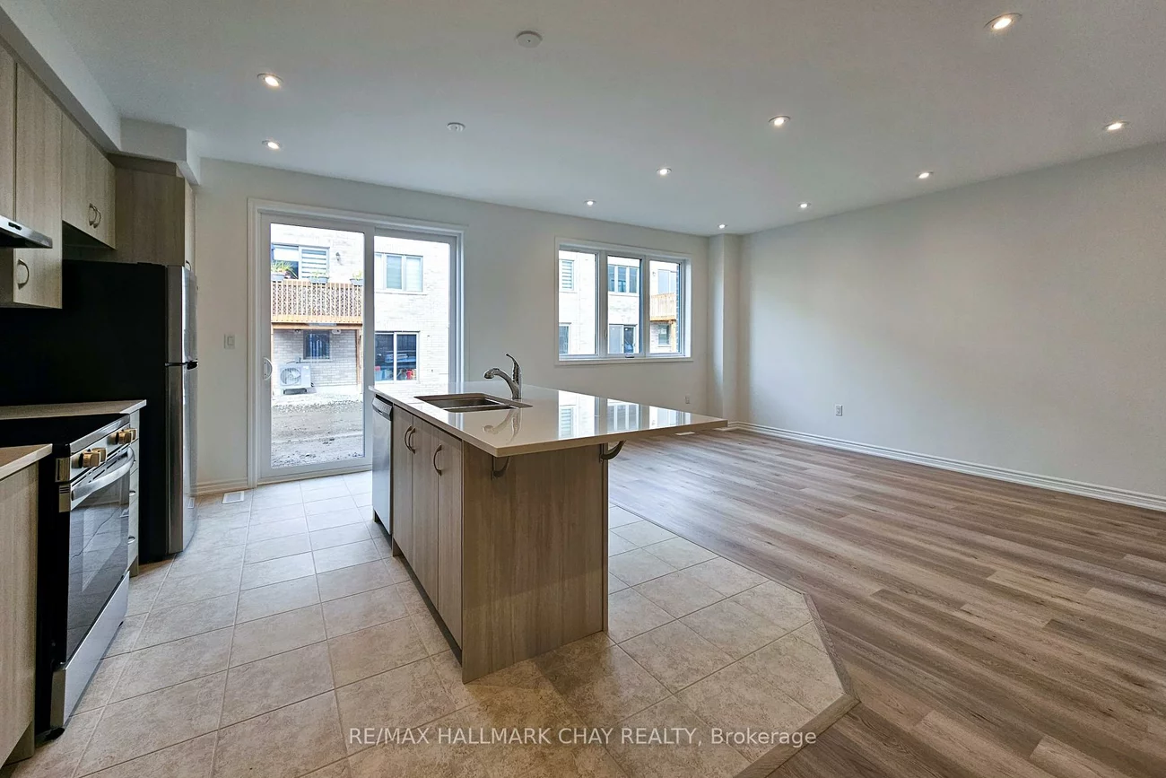 8, Vinewood, Rural Barrie Southeast, Barrie