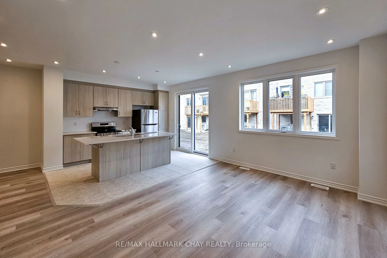 8, Vinewood, Rural Barrie Southeast, Barrie