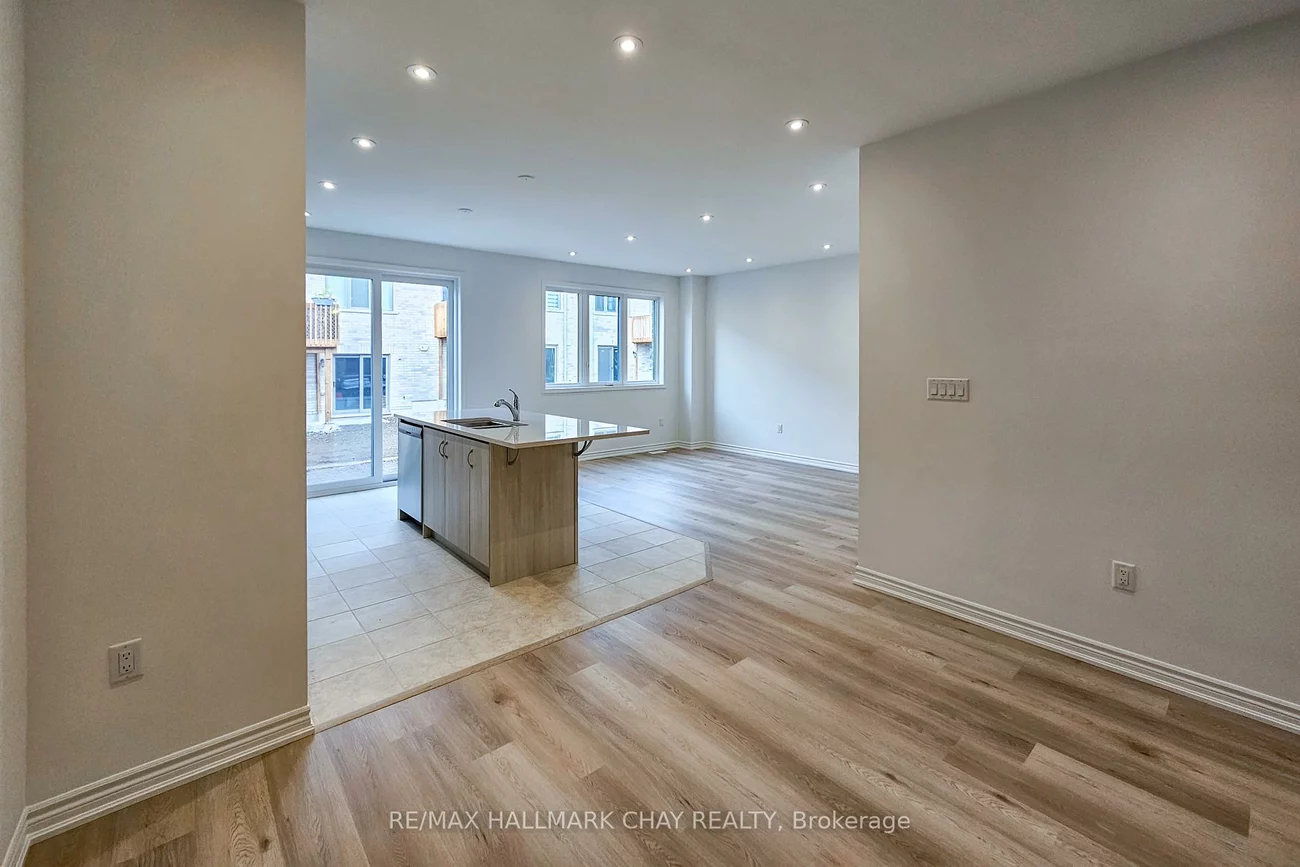 8, Vinewood, Rural Barrie Southeast, Barrie