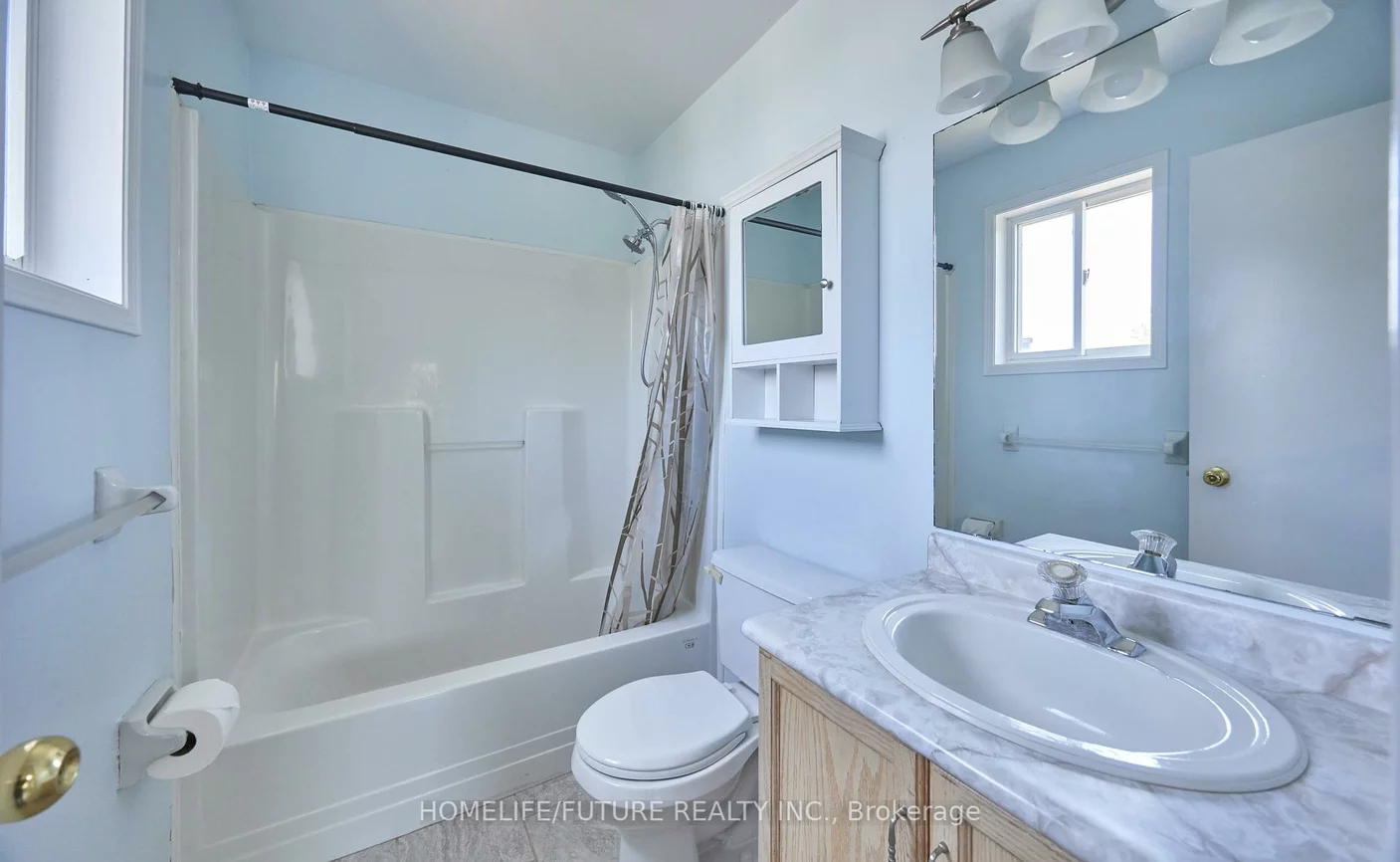 6, Pickett, Painswick North, Barrie