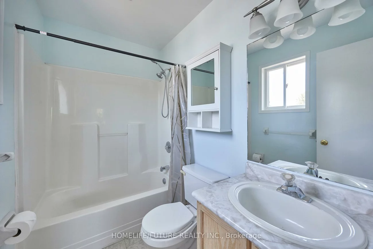 6, Pickett, Painswick North, Barrie