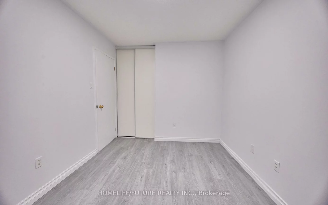 6, Pickett, Painswick North, Barrie