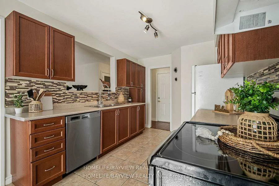 71, Shalom, Painswick South, Barrie