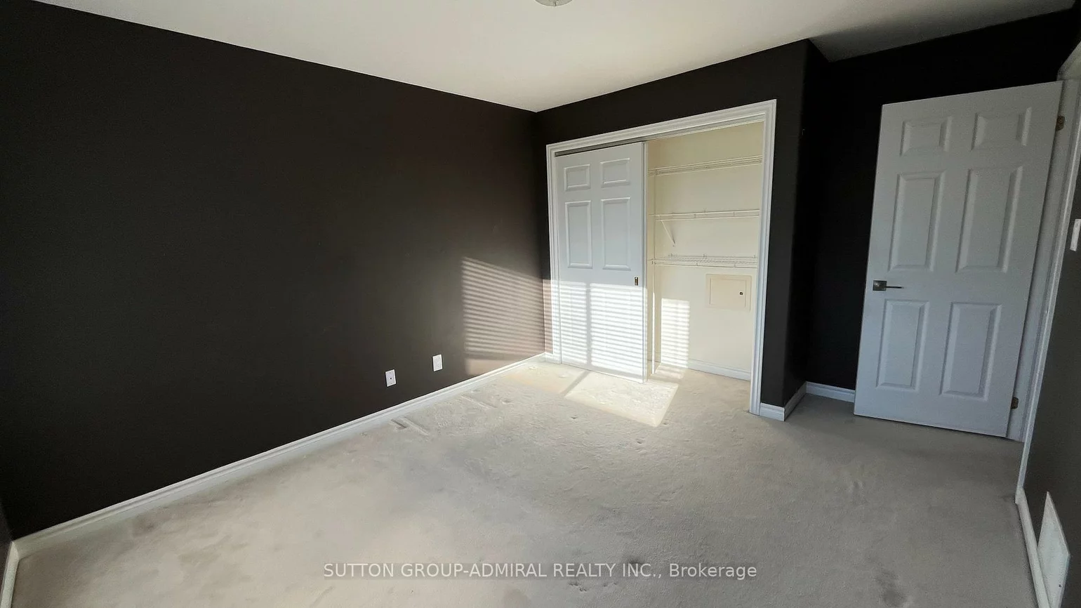 12, Revelstoke, Holly, Barrie