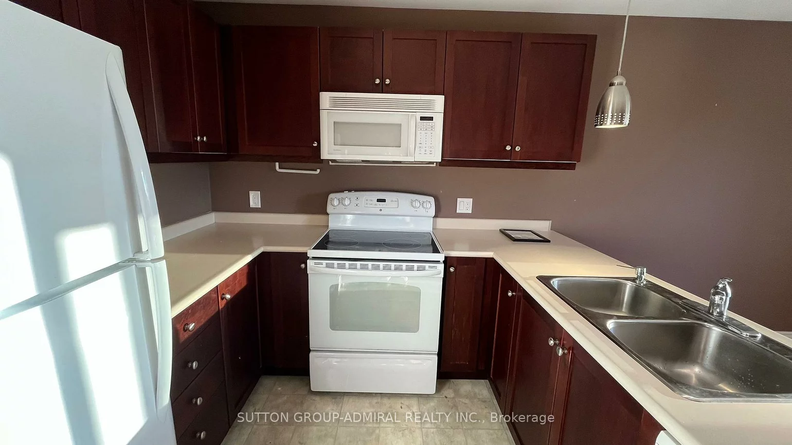 12, Revelstoke, Holly, Barrie