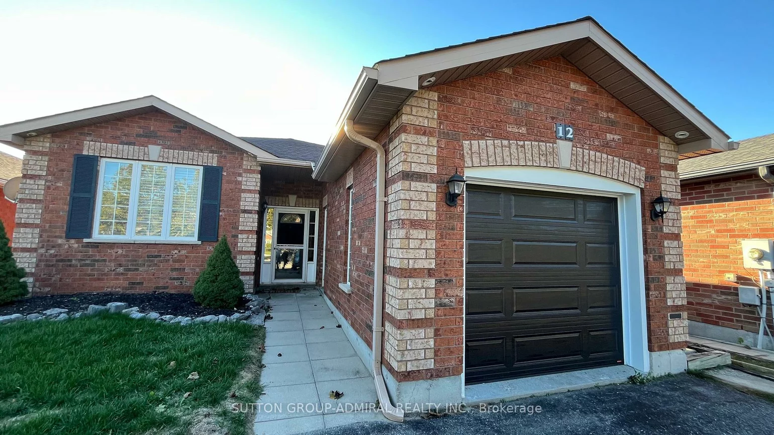 12, Revelstoke, Holly, Barrie