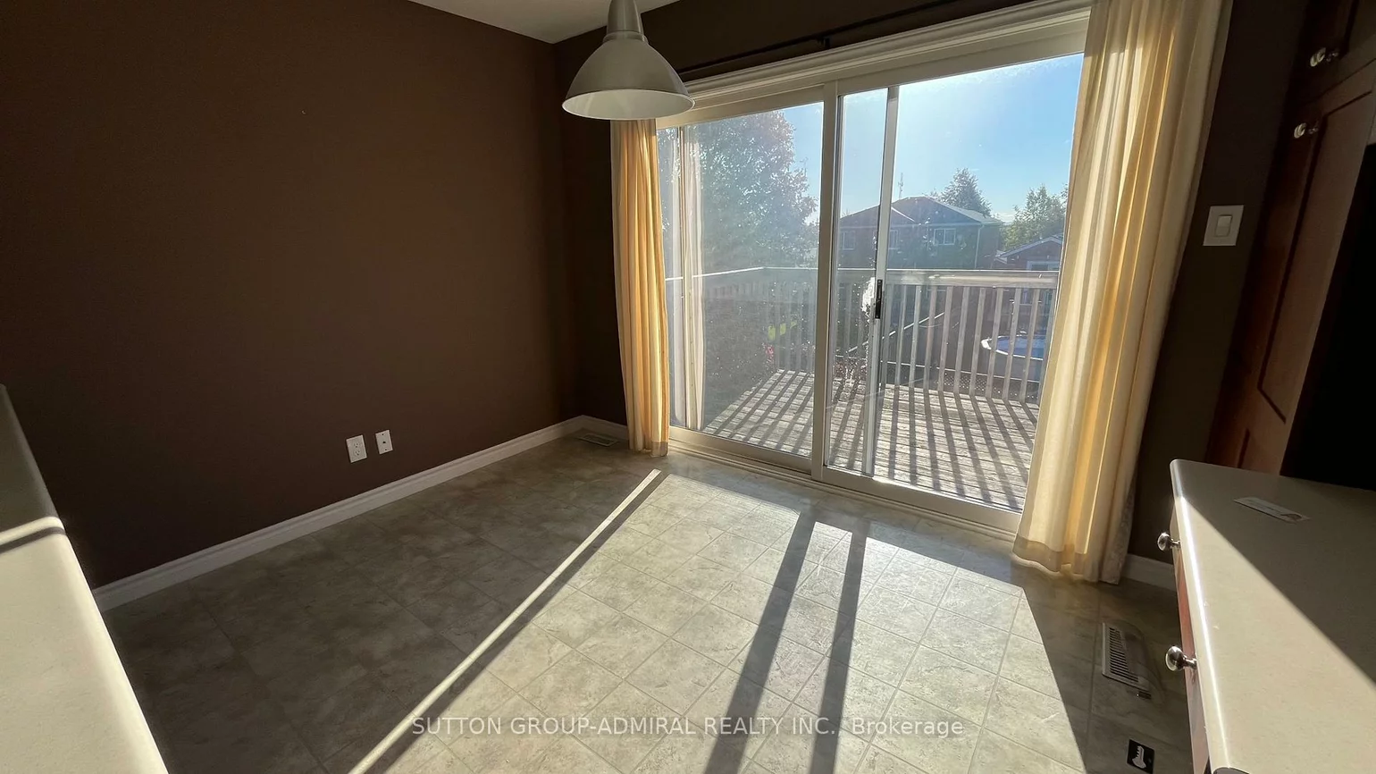 12, Revelstoke, Holly, Barrie