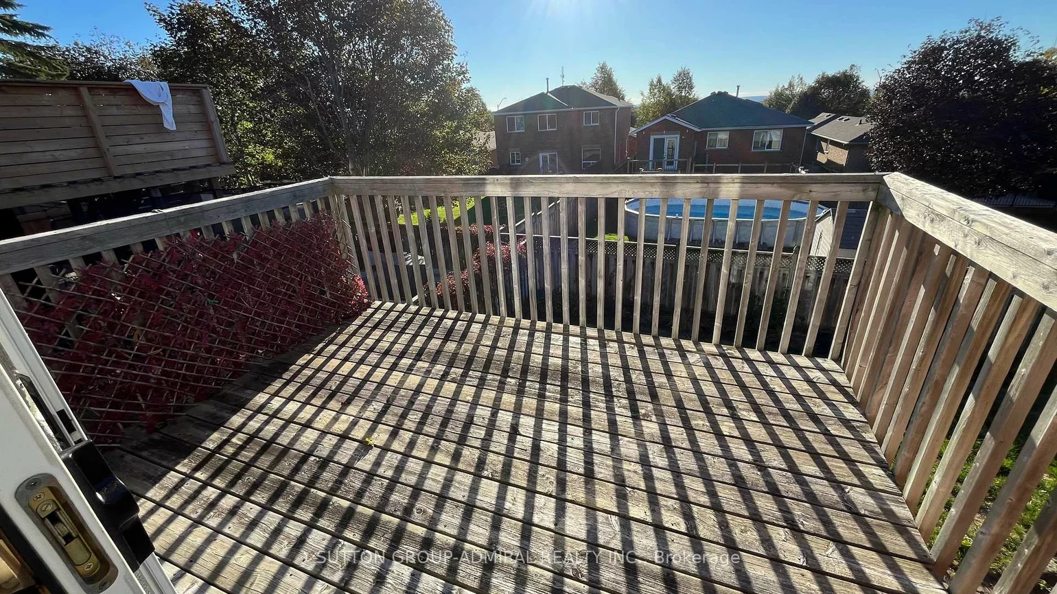 12, Revelstoke, Holly, Barrie