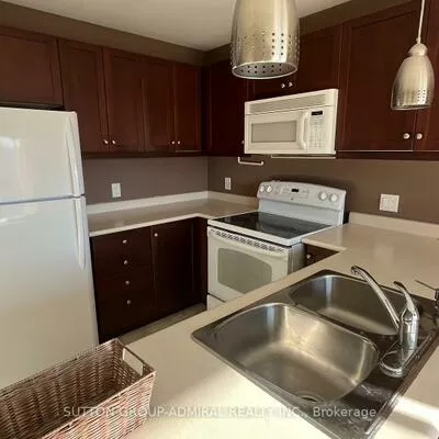 12, Revelstoke, Holly, Barrie