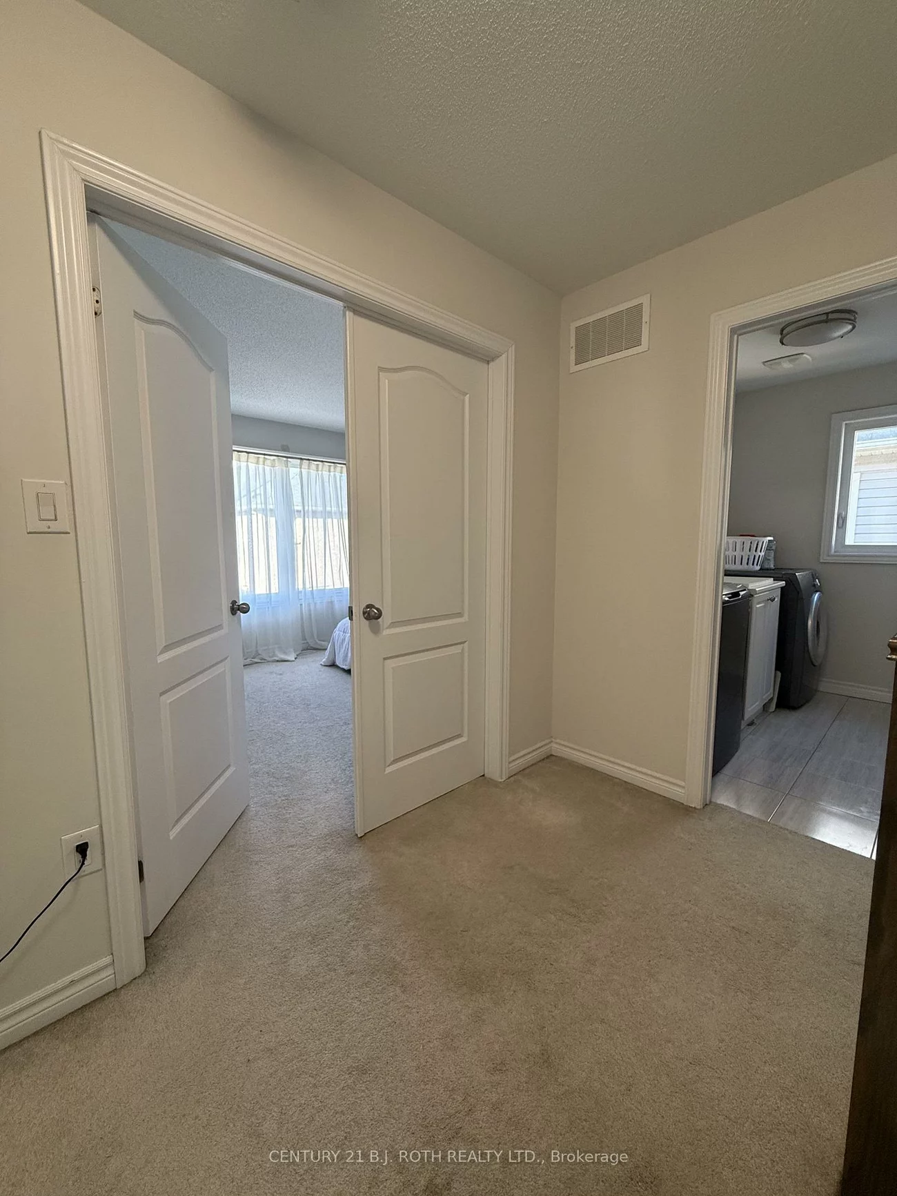 67, Megan, 400 West, Barrie