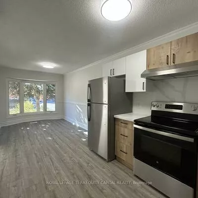 102, Cardinal, Cundles East, Barrie