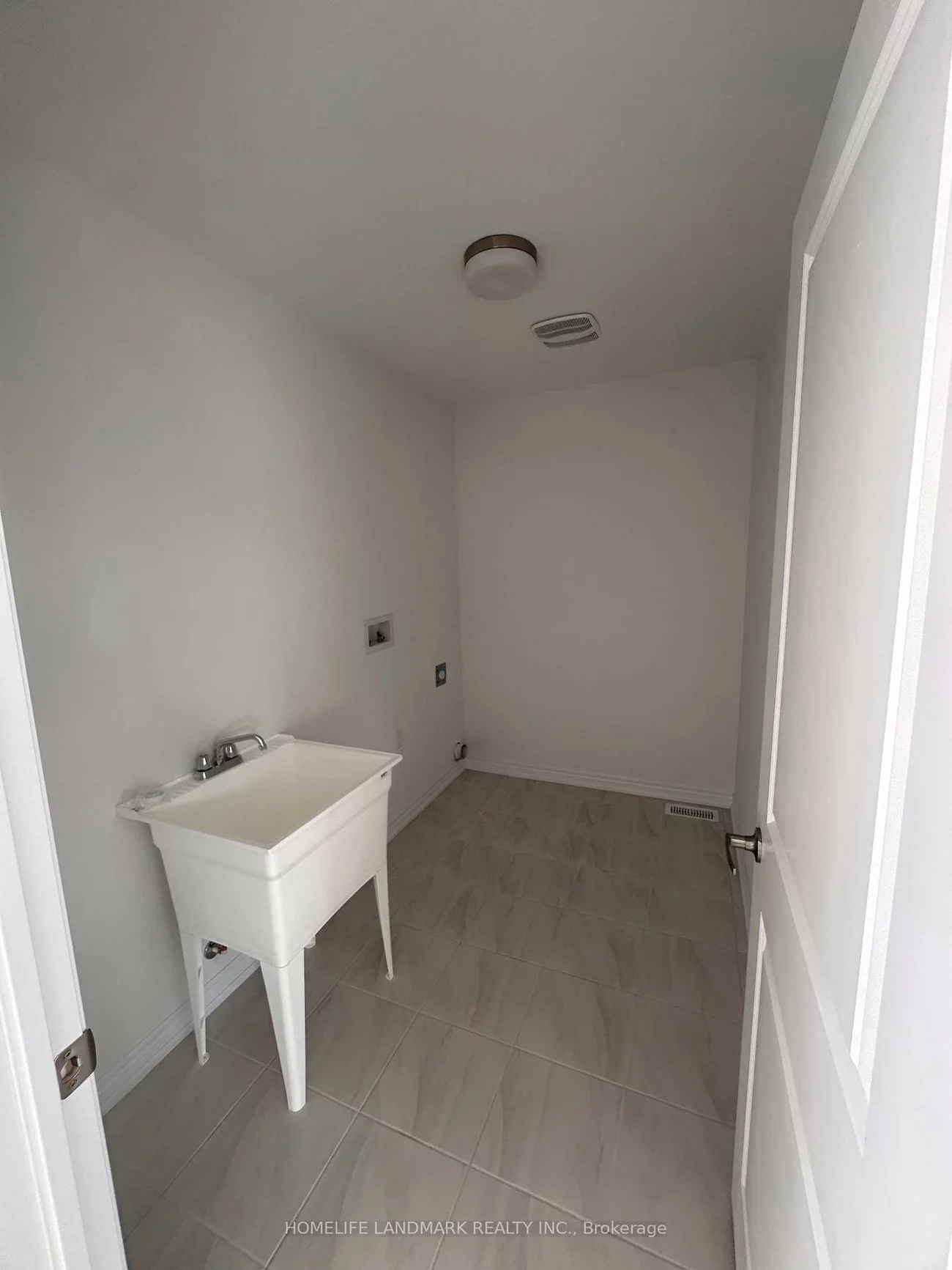 21, Kingsbury, Rural Barrie Southeast, Barrie