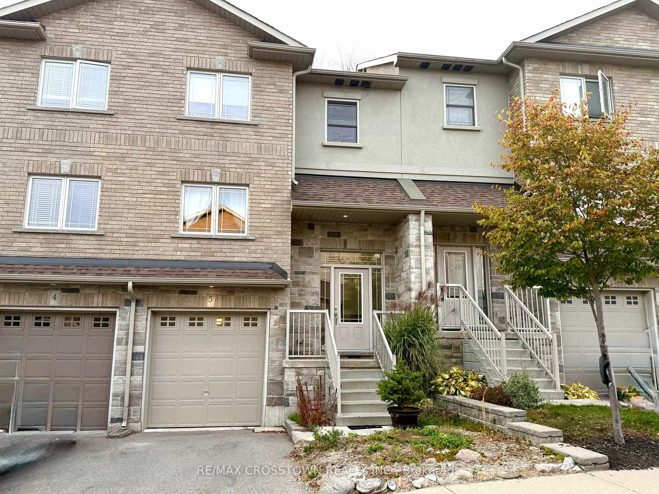 376, Blake, Codrington, Barrie