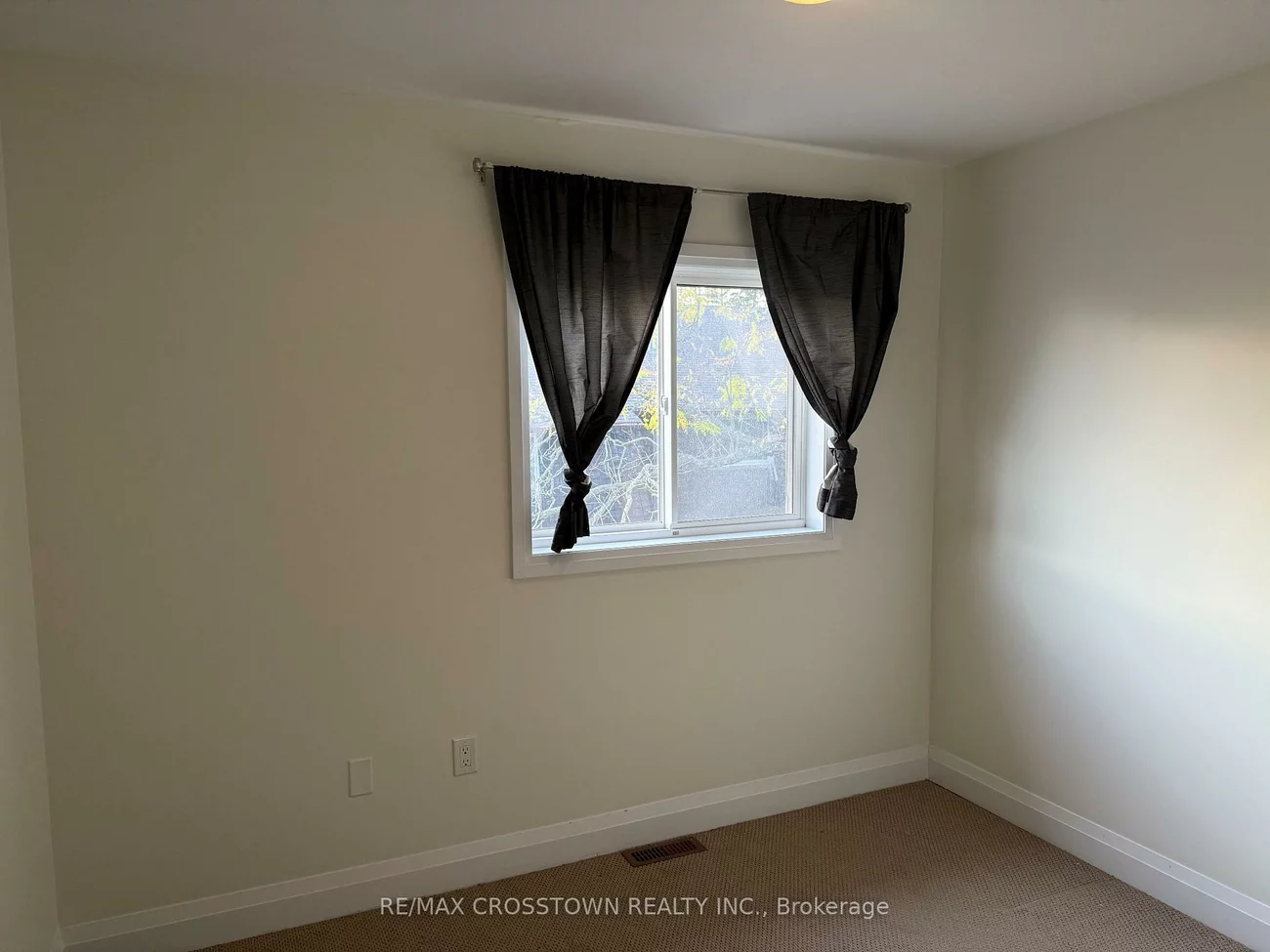 376, Blake, Codrington, Barrie