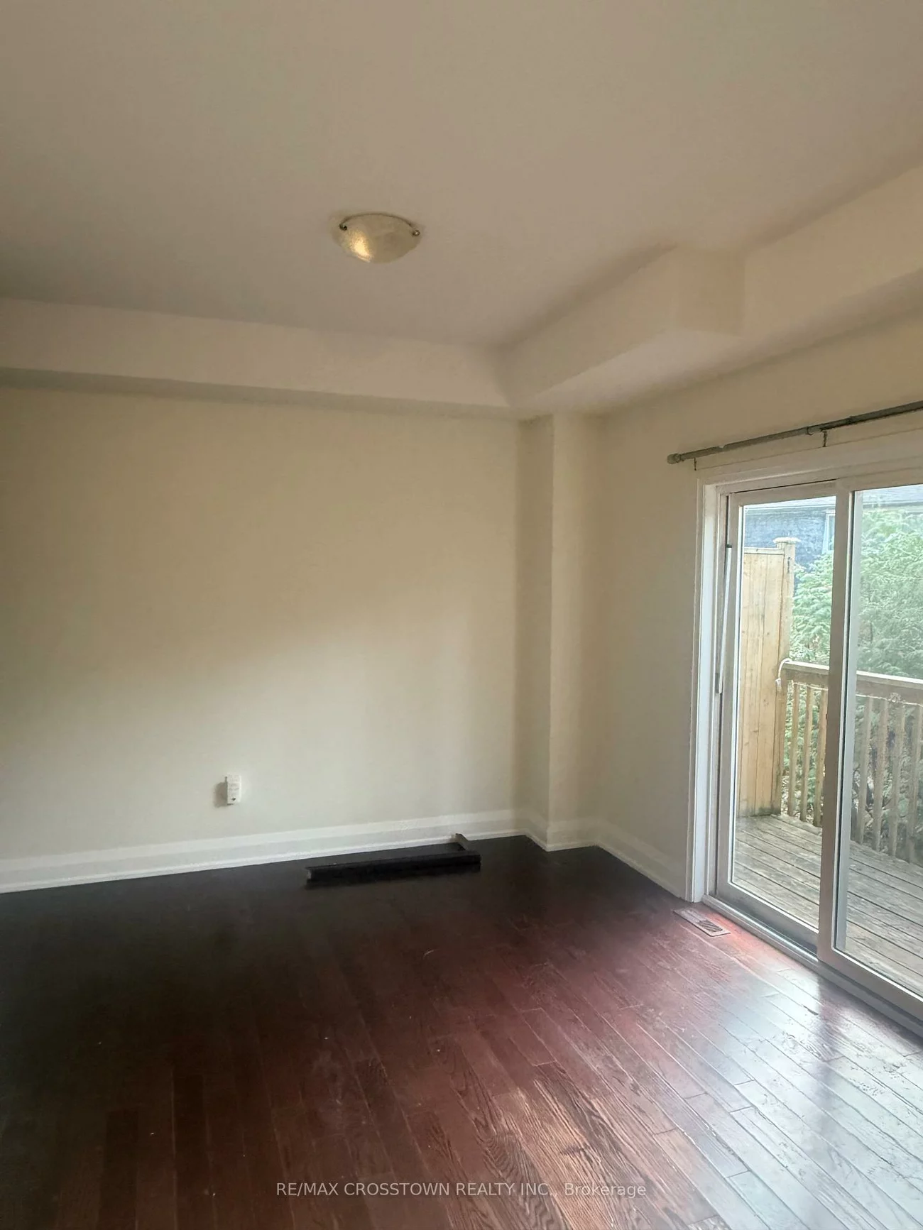 376, Blake, Codrington, Barrie