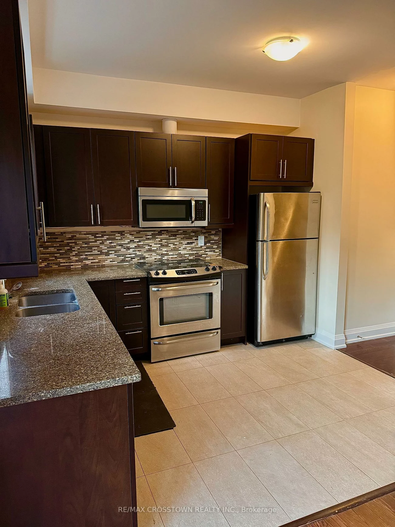 376, Blake, Codrington, Barrie