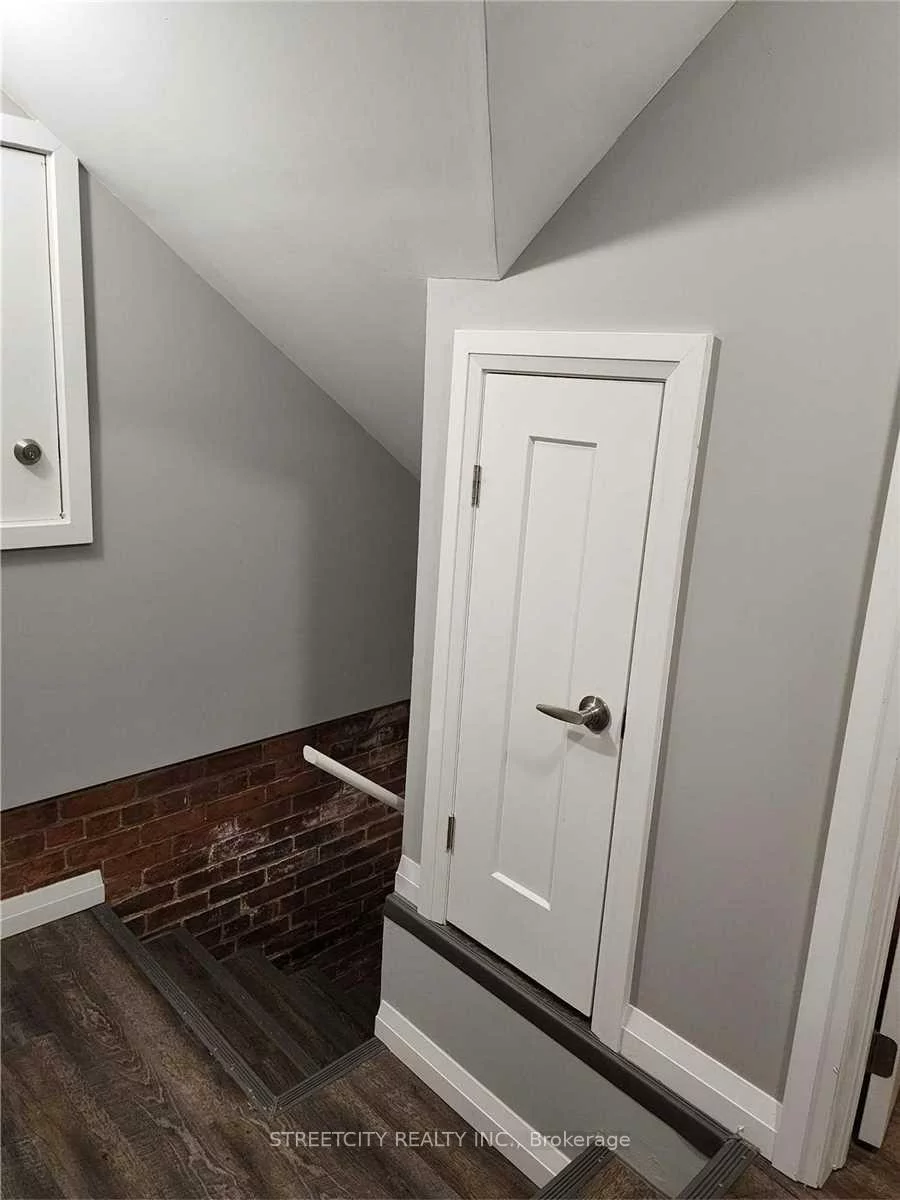 170, Bradford, City Centre, Barrie