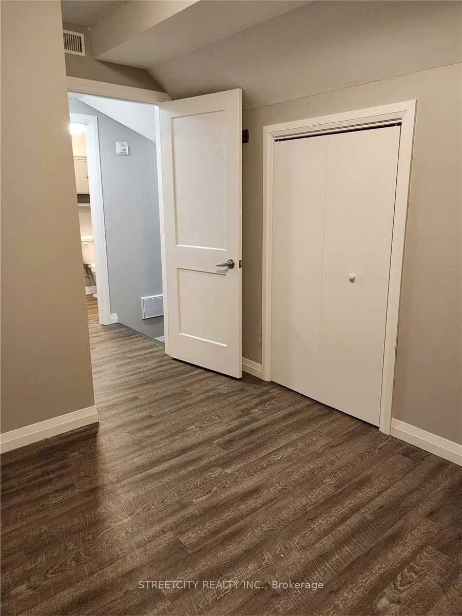 170, Bradford, City Centre, Barrie