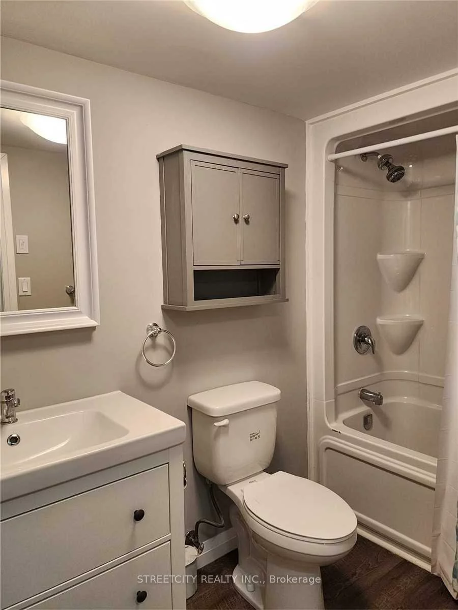 170, Bradford, City Centre, Barrie