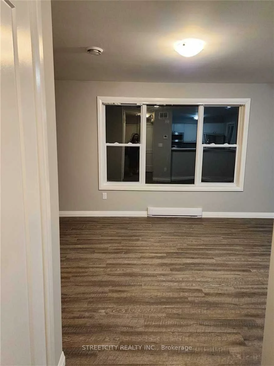 170, Bradford, City Centre, Barrie