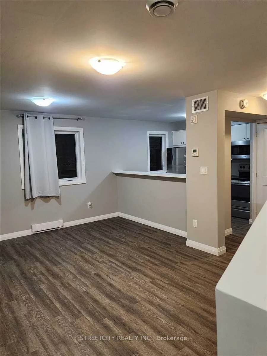 170, Bradford, City Centre, Barrie