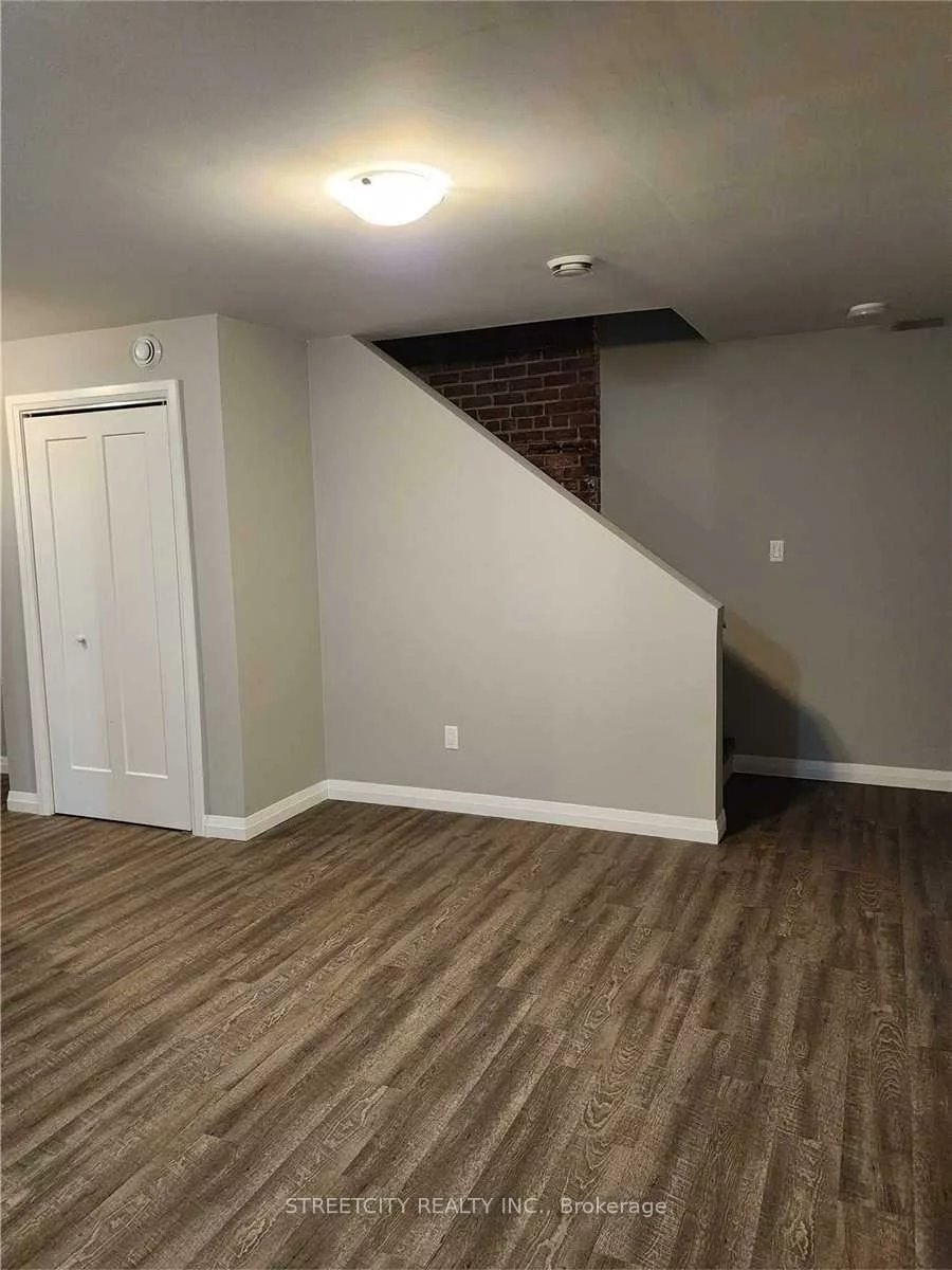 170, Bradford, City Centre, Barrie