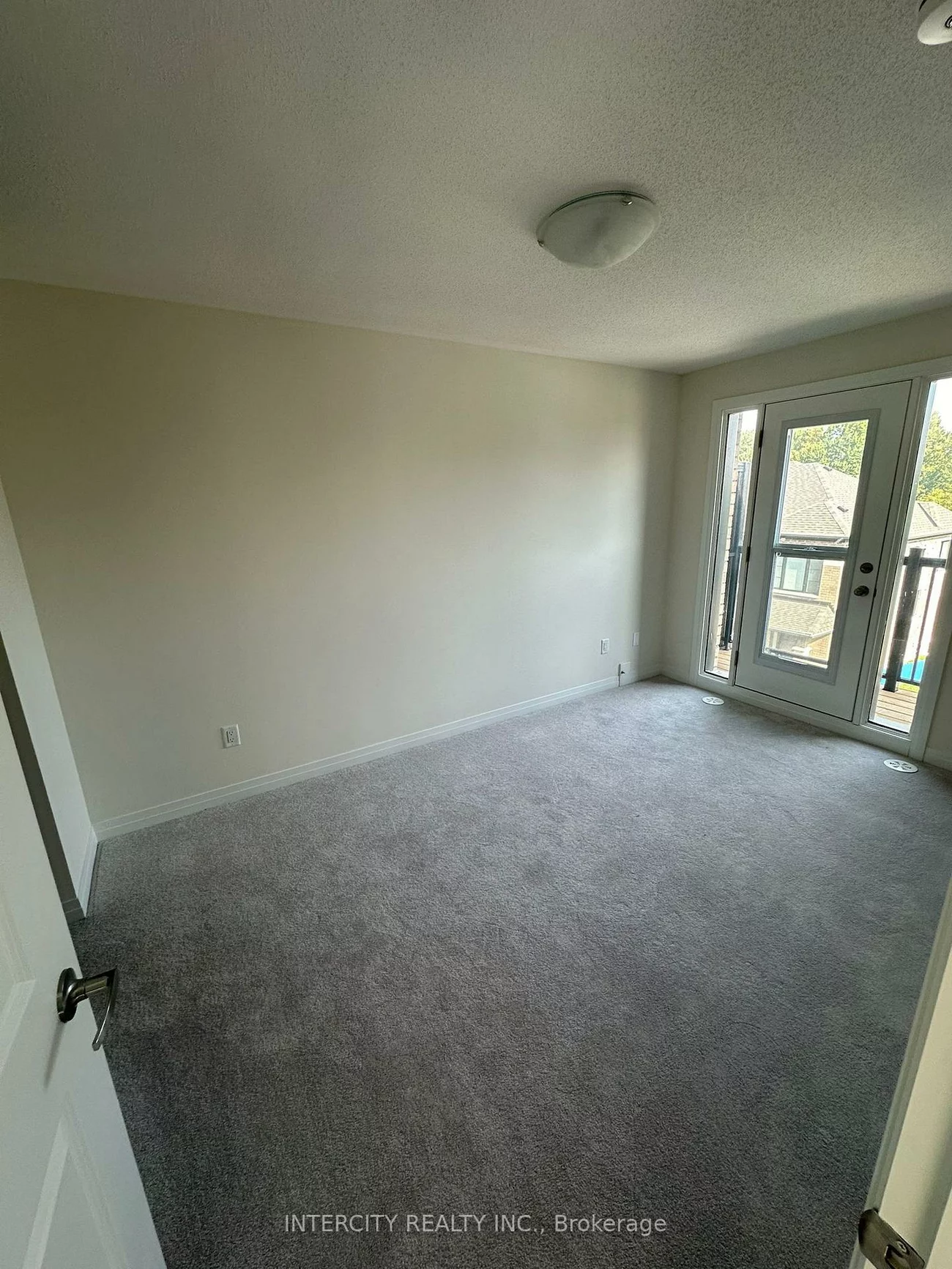 23, Bluebird, Painswick South, Barrie