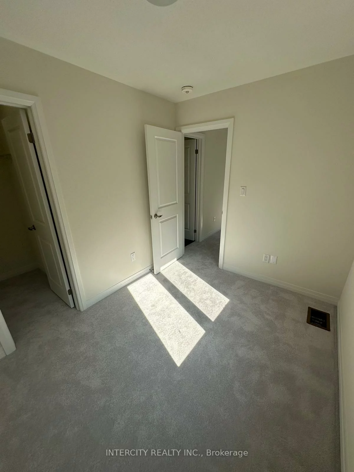 23, Bluebird, Painswick South, Barrie