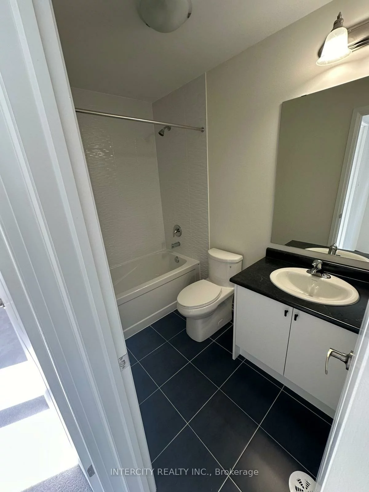 23, Bluebird, Painswick South, Barrie