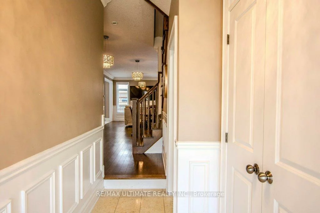 38, Catherine, Painswick South, Barrie