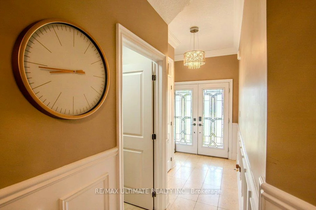 38, Catherine, Painswick South, Barrie