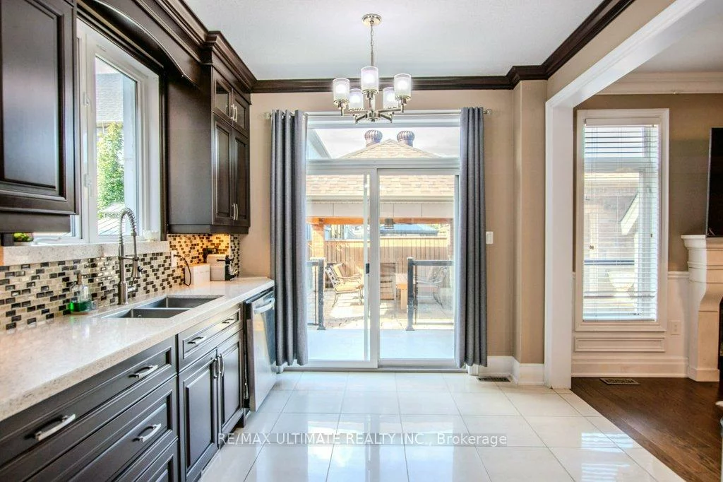 38, Catherine, Painswick South, Barrie