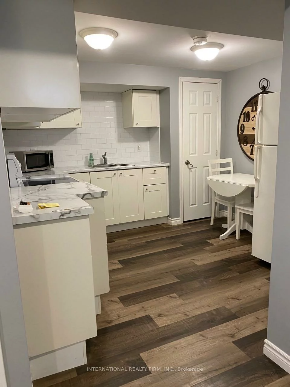 75, Ferguson, Northwest, Barrie