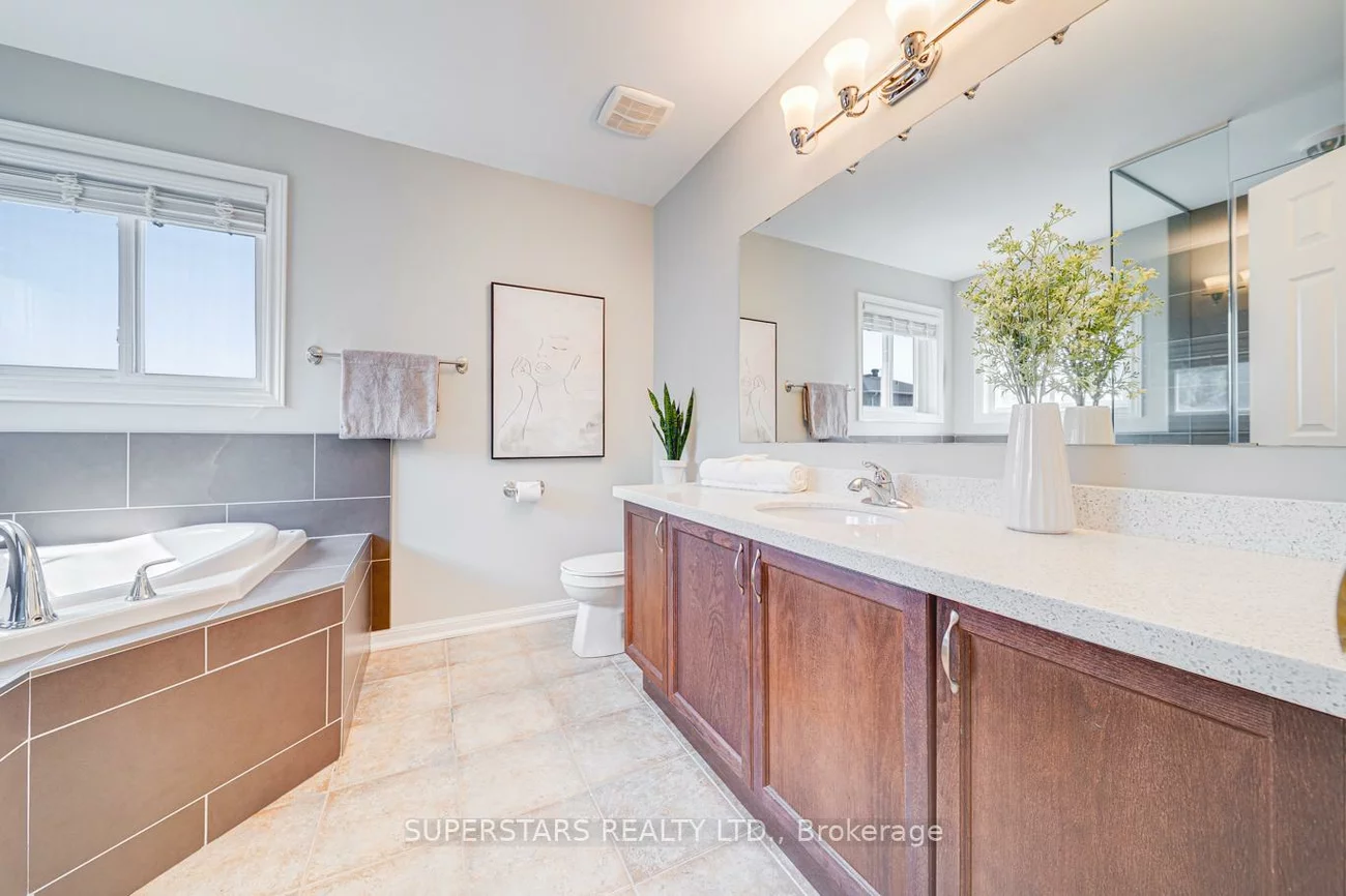 46, Majesty, Innis-Shore, Barrie